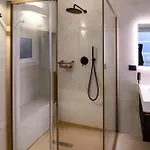 Roma Apartments