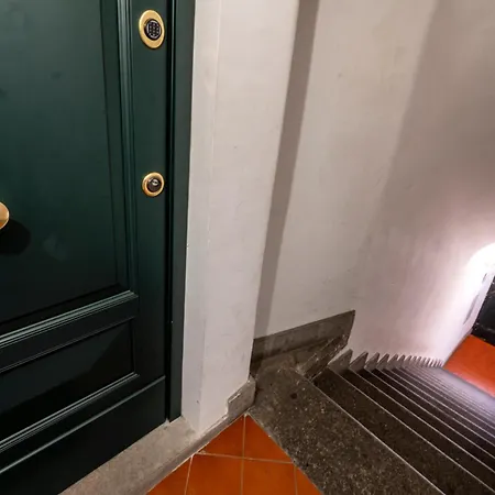 Roma Apartments *