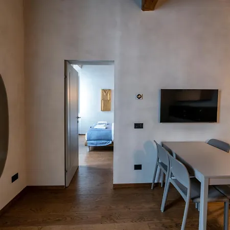 Roma Apartments