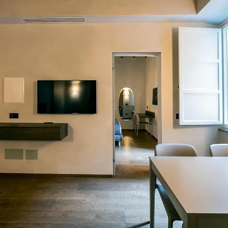 公寓 Roma Apartments *
