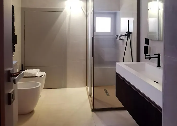 Roma Apartments *